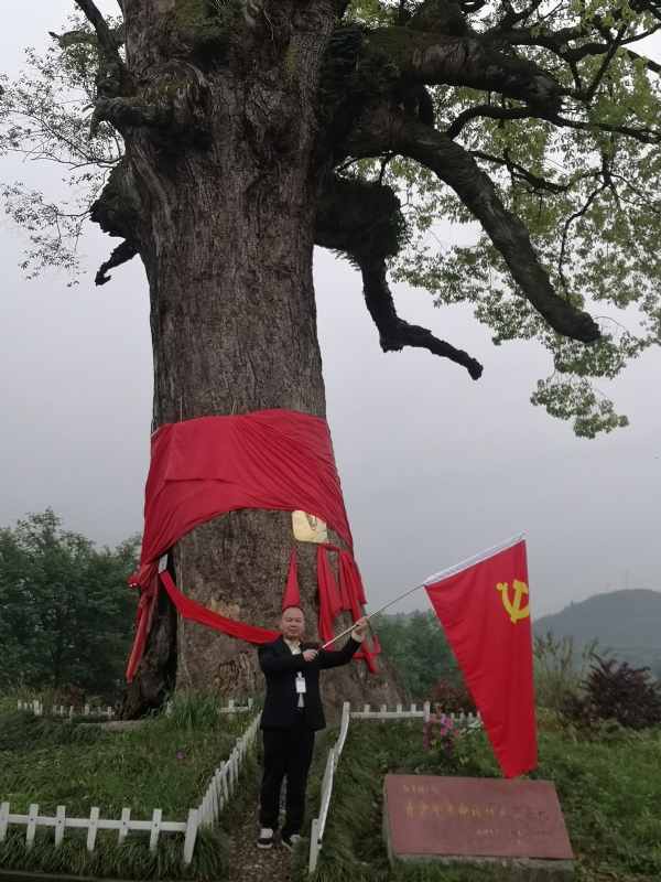 辉辉的第一张照片--荆州相亲服务中心