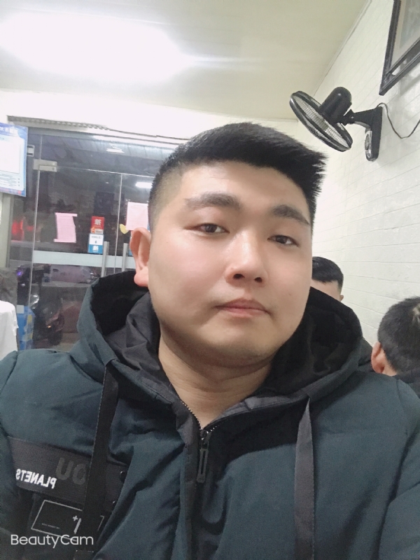 回忆是个小孩的第一张照片--荆州相亲服务中心