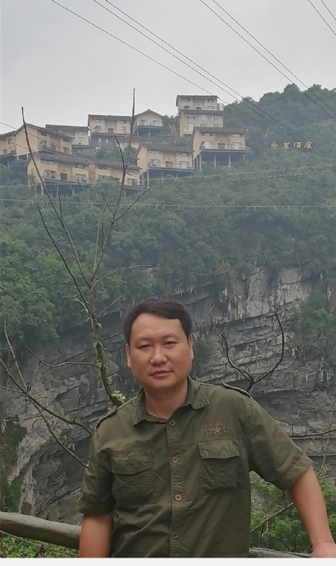 迷彩人生的第一张照片--荆州相亲服务中心