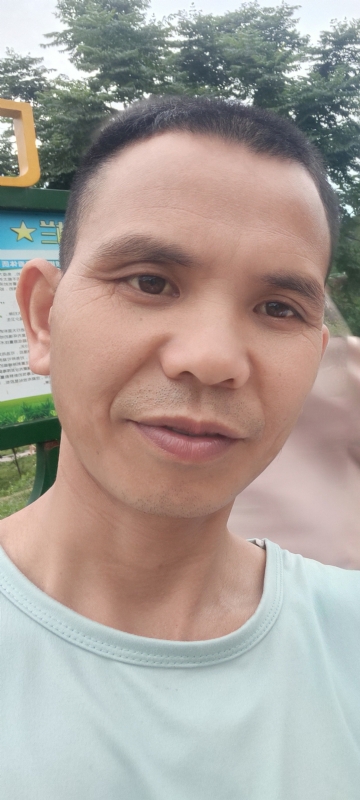 找个相爱的人结婚的第一张照片--荆州相亲服务中心