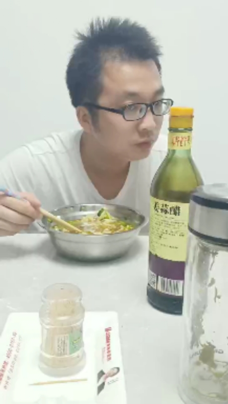 超超的第一张照片--荆州相亲服务中心