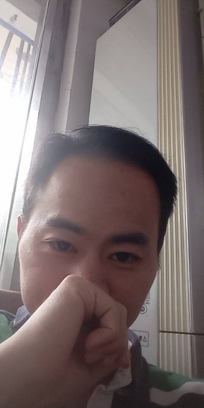 90年大叔的第四张照片--荆州相亲服务中心