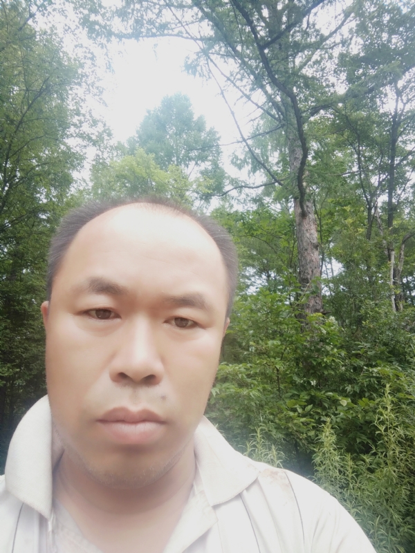 永恒的第一张照片--荆州相亲服务中心