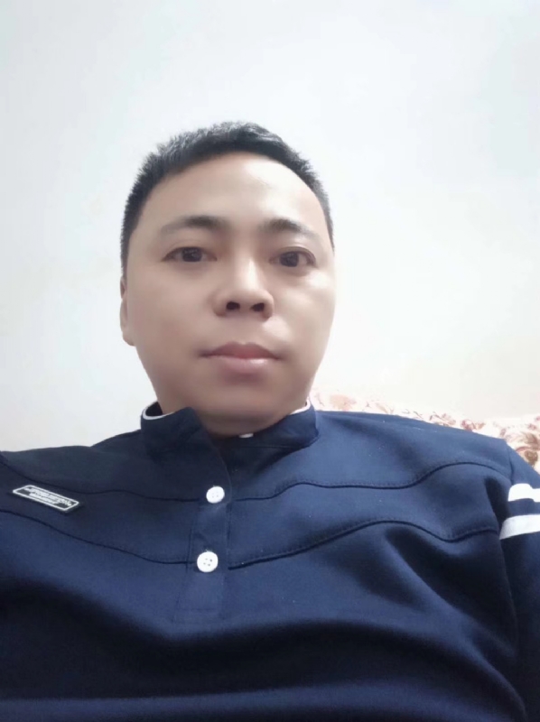 珍惜眼前人的第一张照片--荆州相亲服务中心