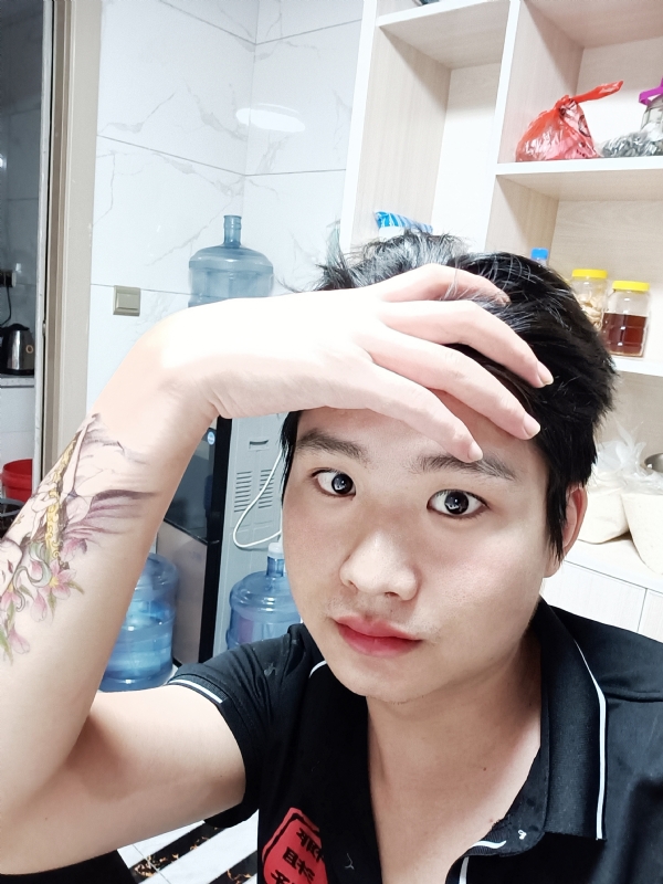 一纸荒年的第一张照片--荆州相亲服务中心