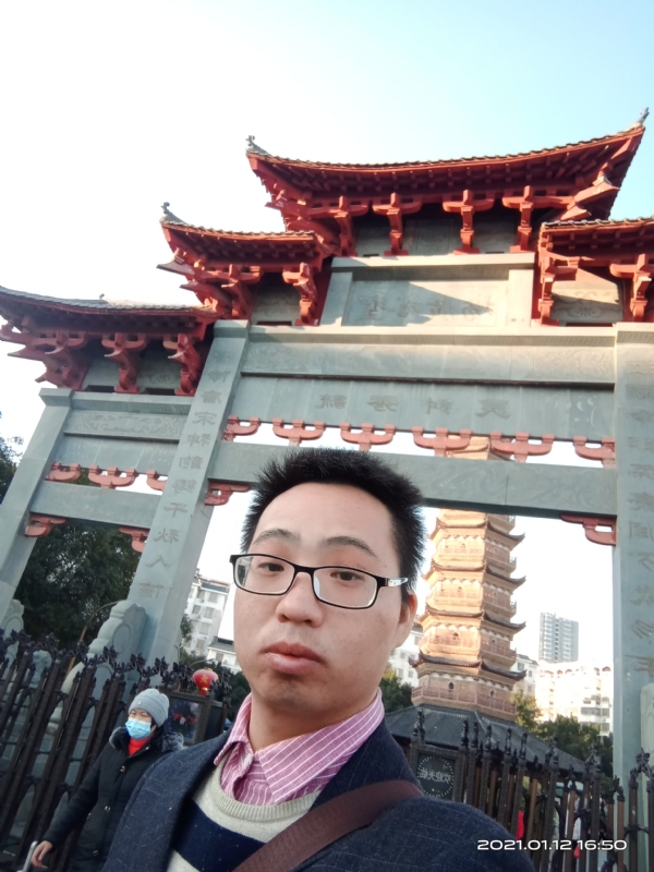 碧血丹心的第一张照片--荆州相亲服务中心