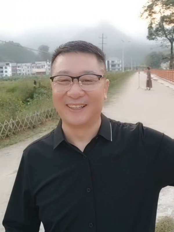 在這裡等你的第二张照片--荆州相亲服务中心