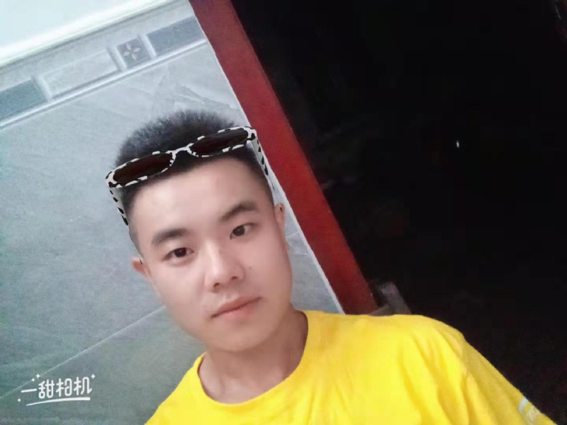 建国90周年的学渣的第一张照片--荆州相亲服务中心