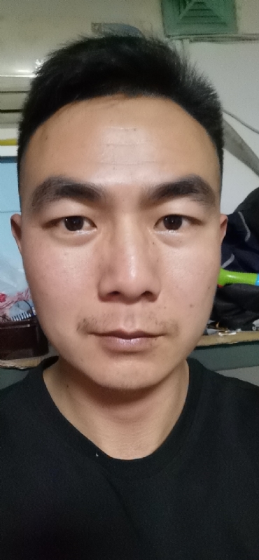 朴实无华的第一张照片--荆州相亲服务中心