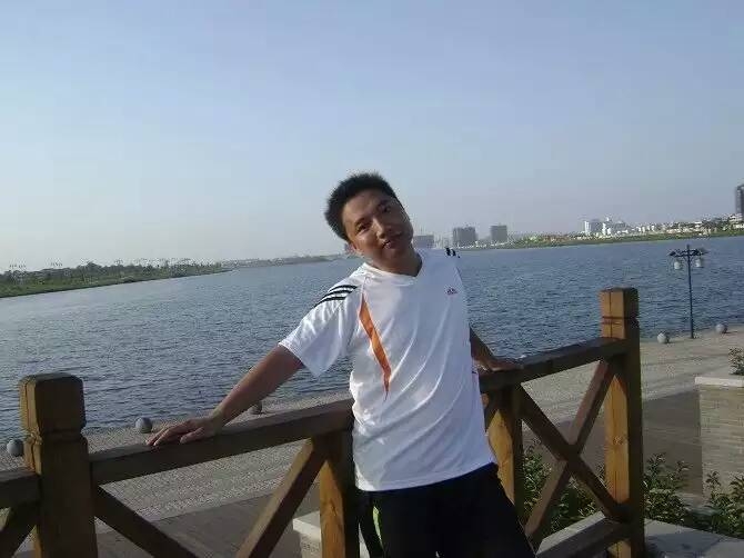 才乡痴情的第二张照片--荆州相亲服务中心