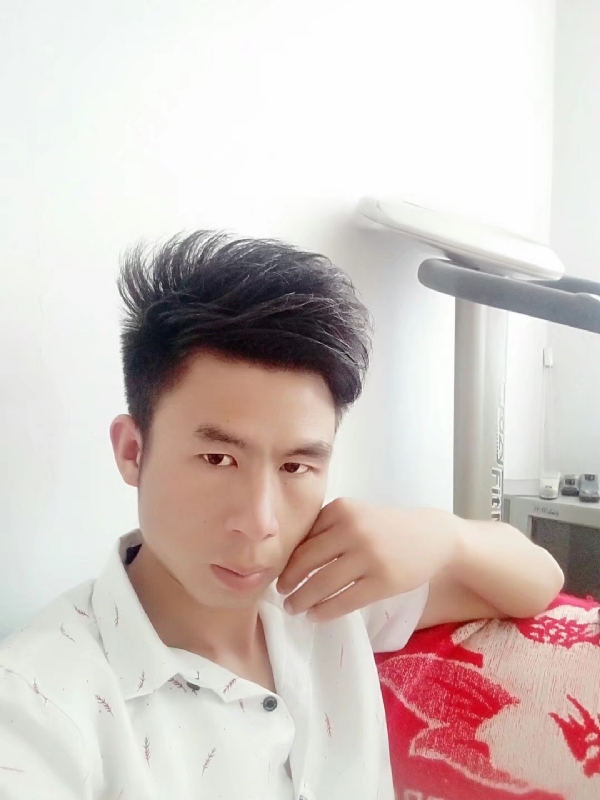只得一人心的第二张照片--荆州相亲服务中心