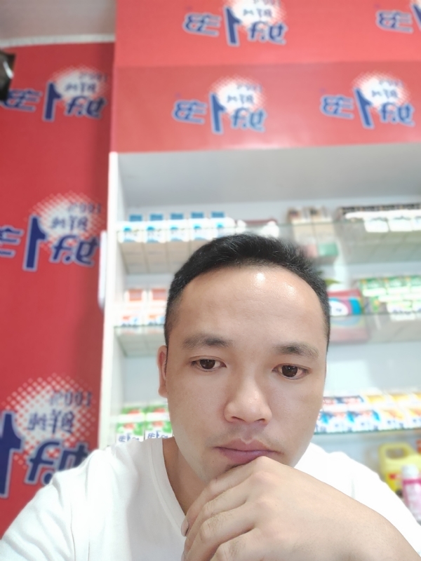 小老弟的第二张照片--荆州相亲服务中心