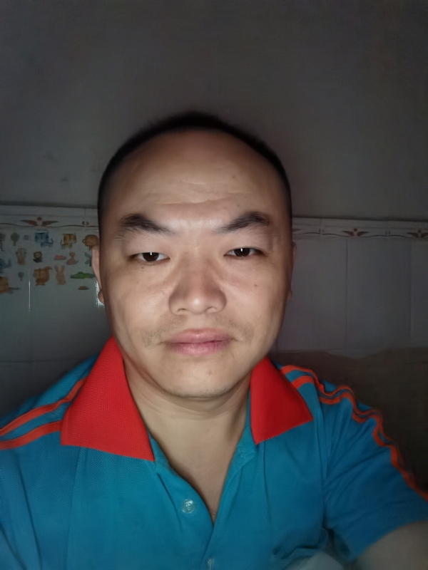 与子携老的第二张照片--荆州相亲服务中心
