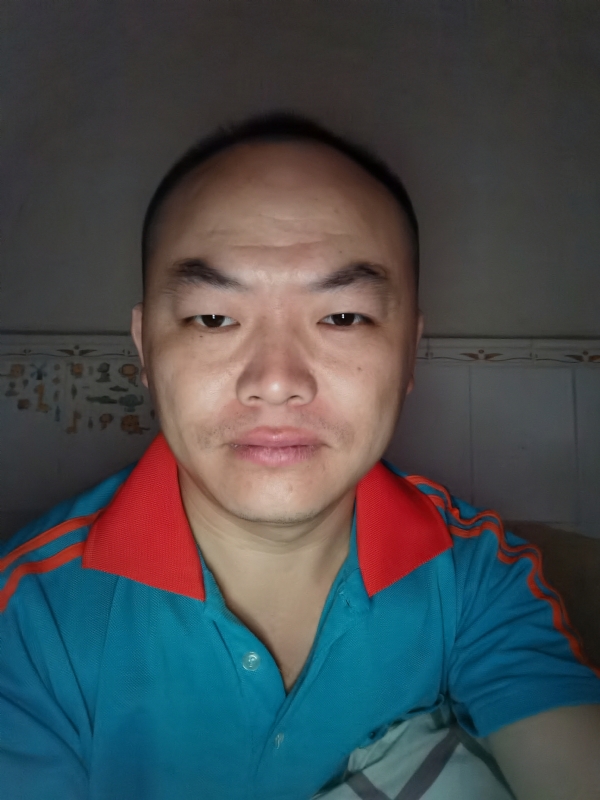 与子携老的第三张照片--荆州相亲服务中心