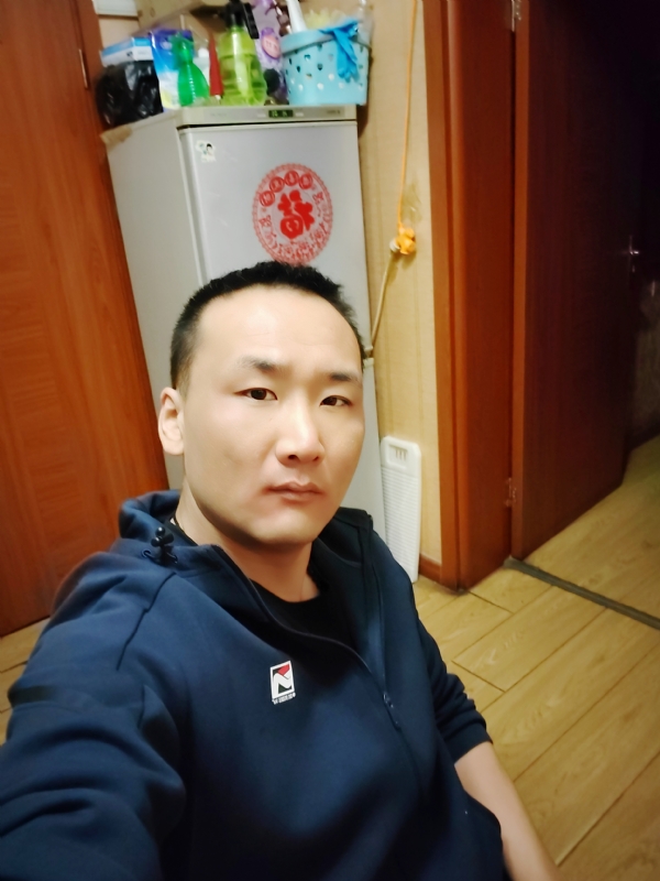 子昂的第一张照片--荆州相亲服务中心