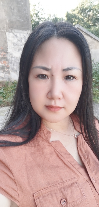 乖乖一女的第二张照片--荆州相亲服务中心