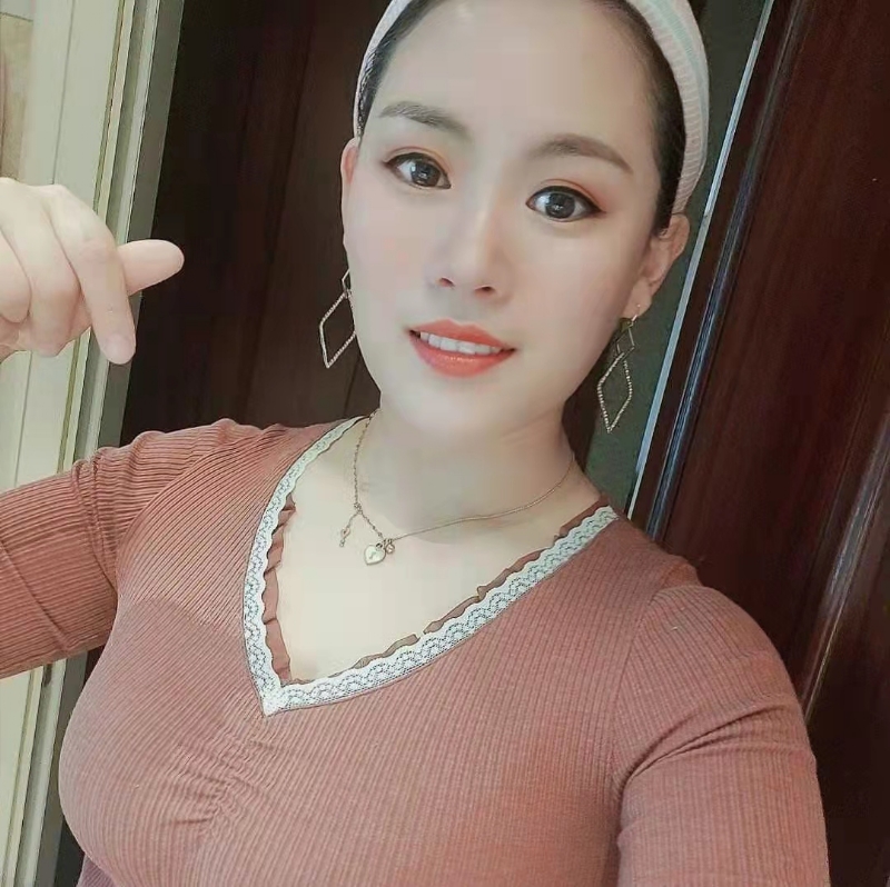 蜜&糖的第一张照片--荆州相亲服务中心