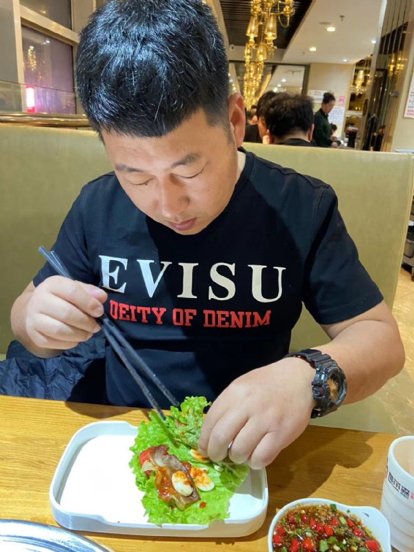 砒霜的第一张照片--荆州相亲服务中心