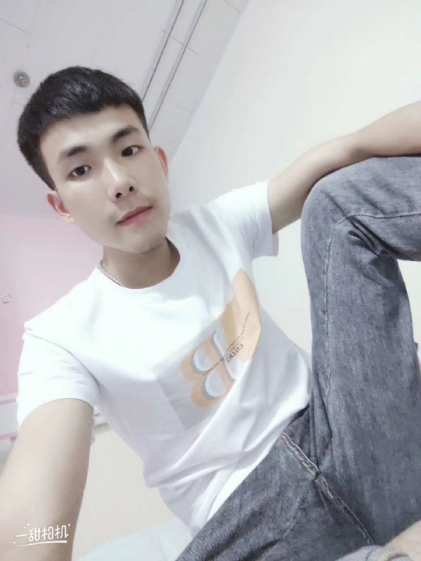 爱Q我的第一张照片--荆州相亲服务中心