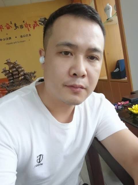 礼哥的第二张照片--荆州相亲服务中心