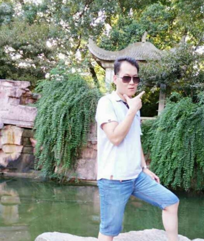 随缘的第一张照片--荆州相亲服务中心