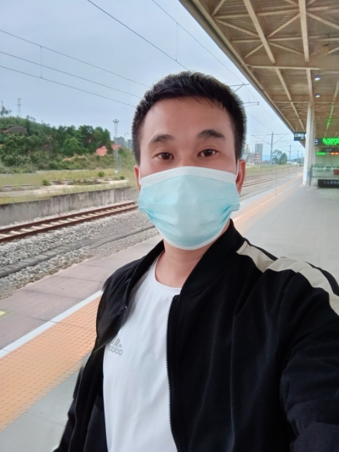 小李的第一张照片--荆州相亲服务中心