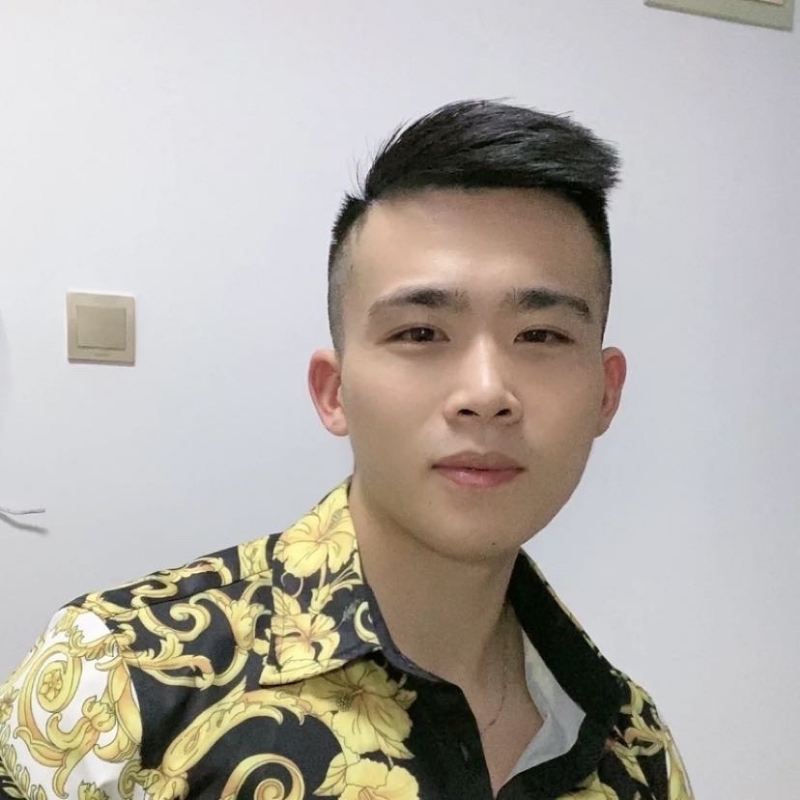 迷彩冲锋衣的第一张照片--荆州相亲服务中心