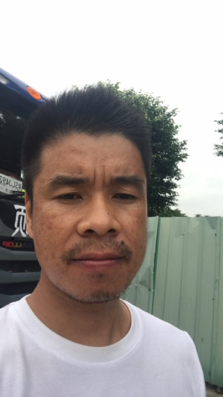 奔跑的蜗牛的第一张照片--荆州相亲服务中心