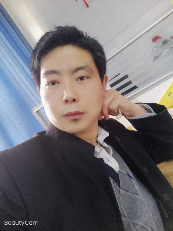 铜豌豆的第一张照片--荆州相亲服务中心