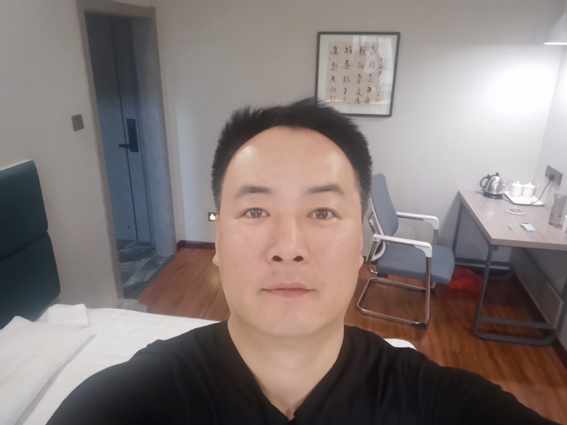 莫待花落空折枝的第一张照片--荆州相亲服务中心