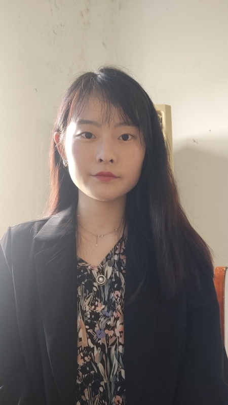 啾啾儿的第一张照片--荆州相亲服务中心