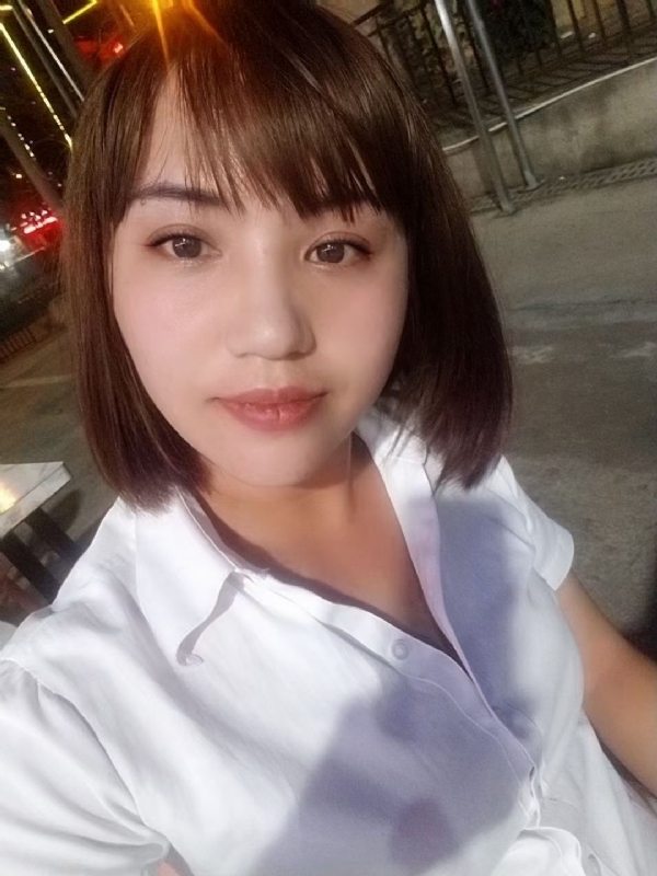CC的第二张照片--荆州相亲服务中心