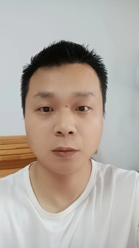 阳光的第一张照片--荆州相亲服务中心