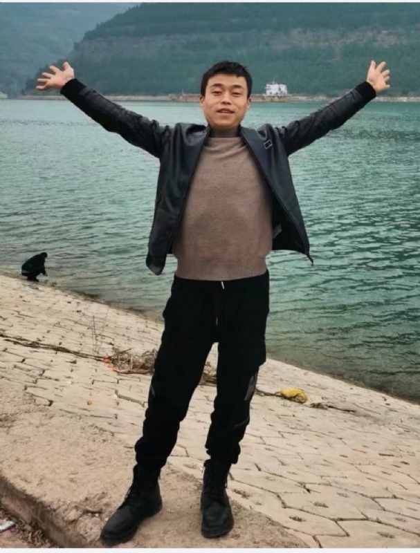 寂寞的风的第二张照片--荆州相亲服务中心