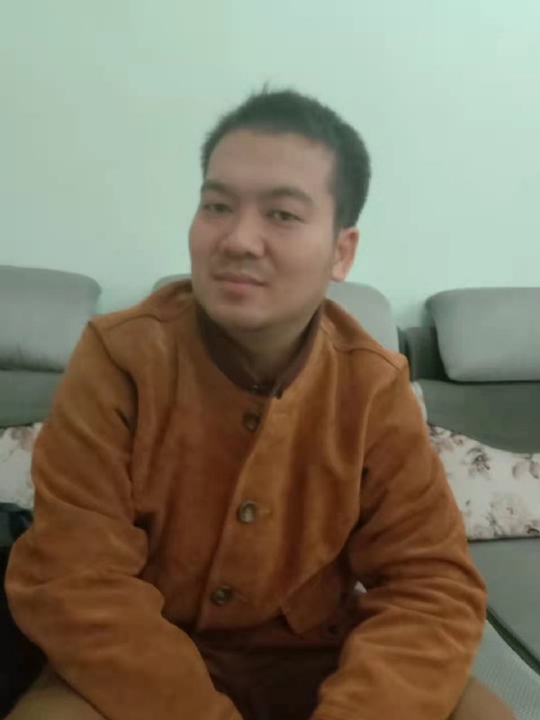 艺民的第一张照片--荆州相亲服务中心