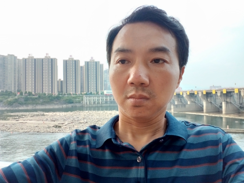 yangguang的第一张照片--荆州相亲服务中心