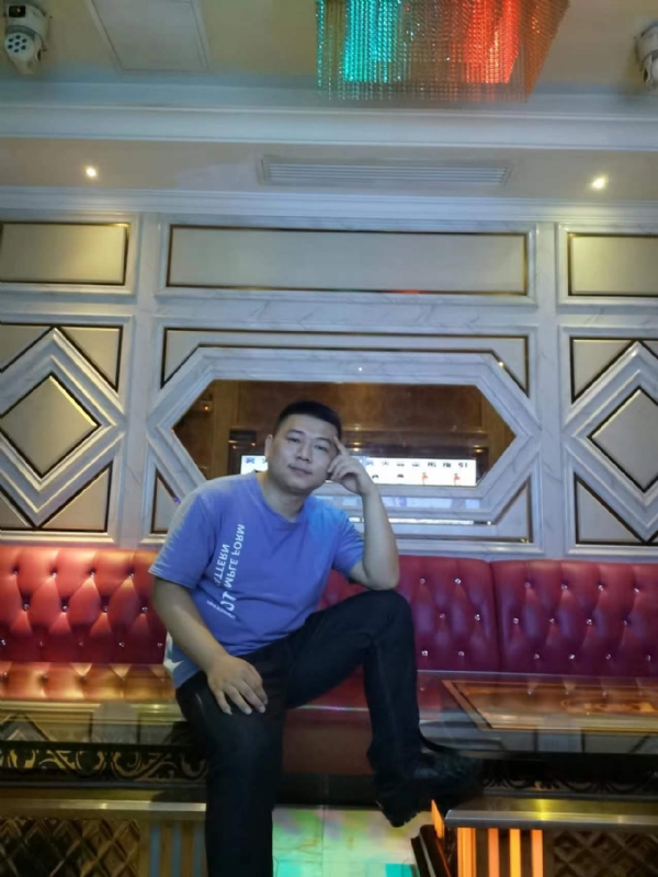 黄生的第四张照片--荆州相亲服务中心