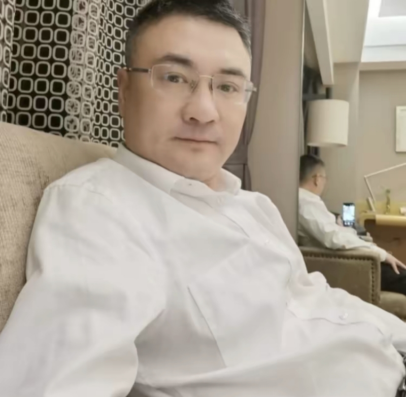 追逐的第二张照片--荆州相亲服务中心