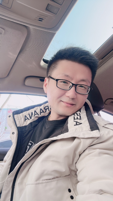 不离不弃的第二张照片--荆州相亲服务中心