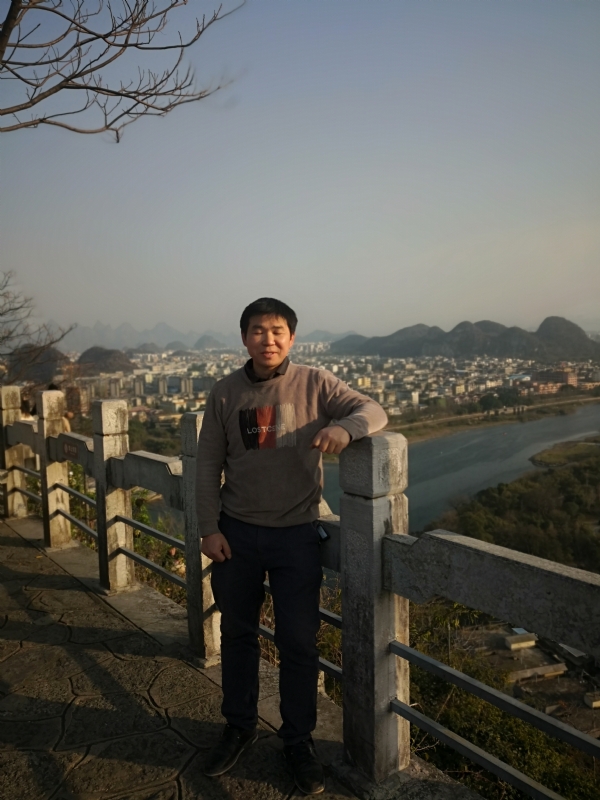 漓江之上的第三张照片--荆州相亲服务中心