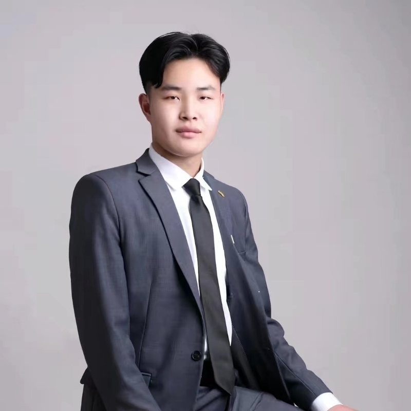 孤独的狼的第一张照片--荆州相亲服务中心