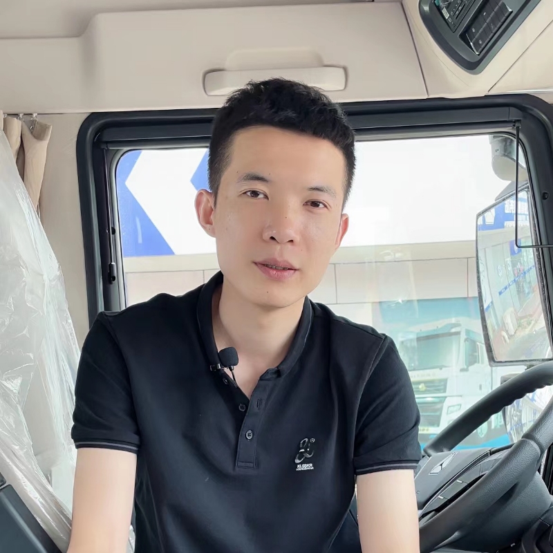 胡一凡的第二张照片--荆州相亲服务中心