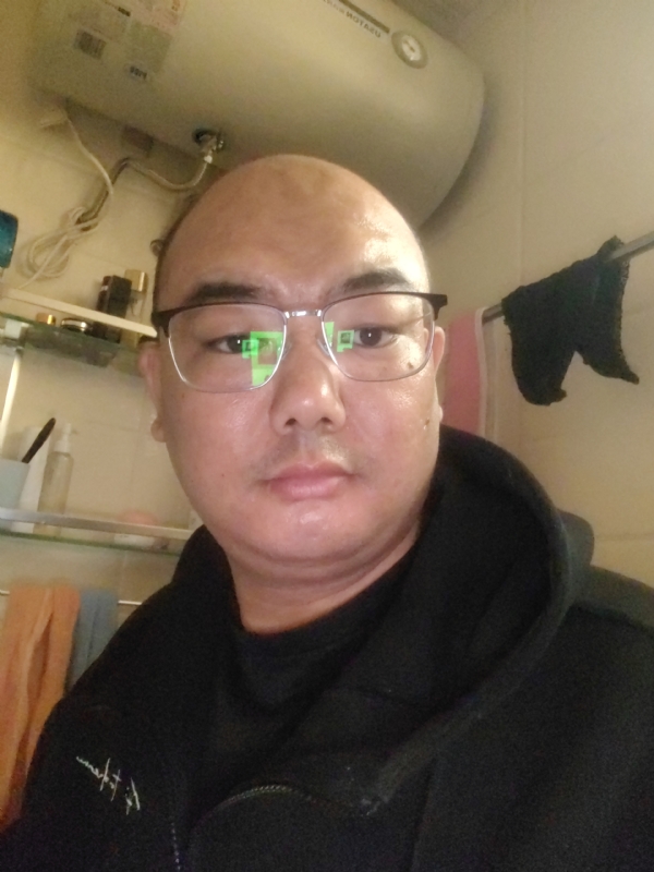 小胖子的第一张照片--荆州相亲服务中心