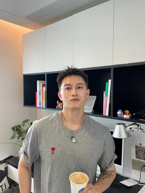 月光之下的第二张照片--荆州相亲服务中心