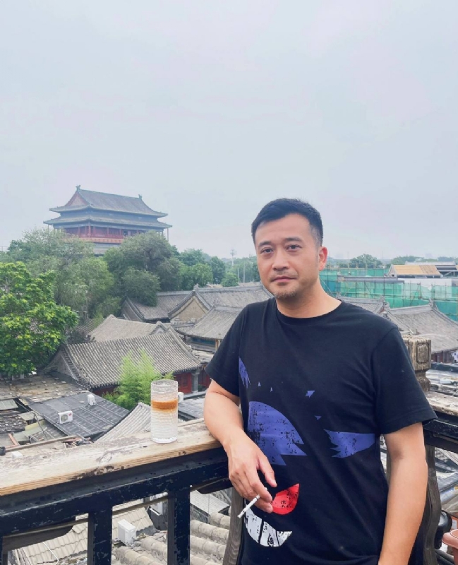 生而为人的第二张照片--荆州相亲服务中心