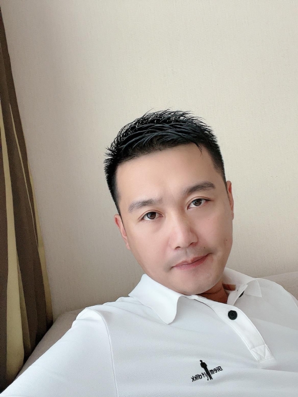 笑望人非的第一张照片--荆州相亲服务中心