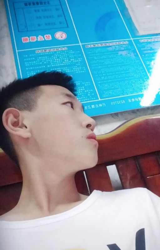 高一名的第一张照片--荆州相亲服务中心