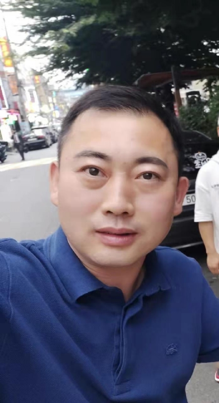 李龙的第二张照片--荆州相亲服务中心
