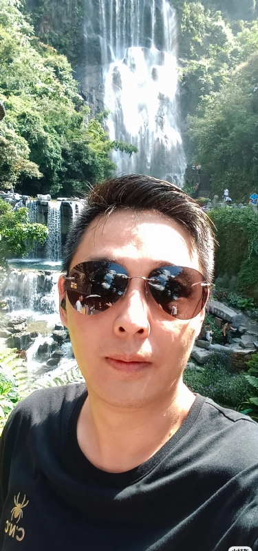 小小帅哥的第一张照片--荆州相亲服务中心