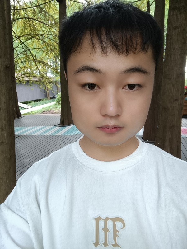 故人似的第一张照片--荆州相亲服务中心